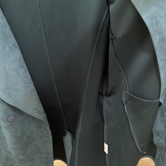 Women’s Suede Solitaire Coat - Picture 6 of 7